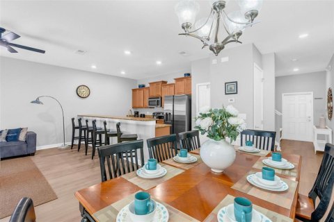 Adosado en venta en Kissimmee, Florida, 4 dormitorios, 176.7 m2 № 2206526 - foto 8