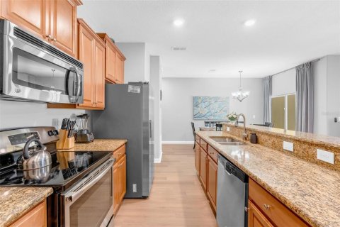Adosado en venta en Kissimmee, Florida, 4 dormitorios, 176.7 m2 № 2206526 - foto 9