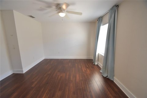 Villa ou maison à vendre à Saint Petersburg, Floride: 5 chambres, 238.76 m2 № 2399383 - photo 9