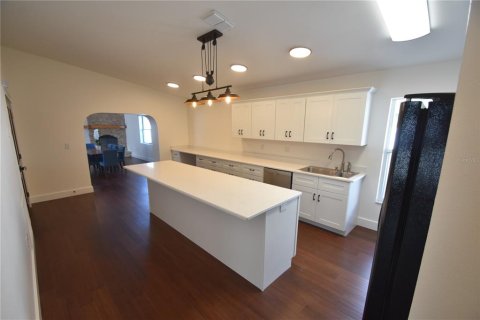 Villa ou maison à vendre à Saint Petersburg, Floride: 5 chambres, 238.76 m2 № 2399383 - photo 19