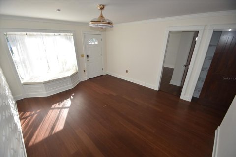 Villa ou maison à vendre à Saint Petersburg, Floride: 5 chambres, 238.76 m2 № 2399383 - photo 5