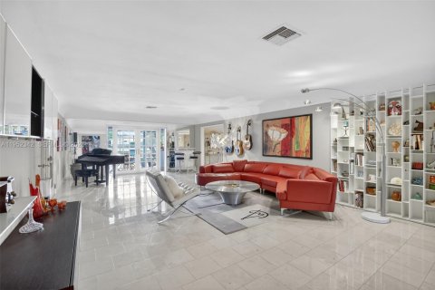 Купить виллу или дом в Плантация, Флорида 5 спален, 299.42м2, № 2009912 - фото 9