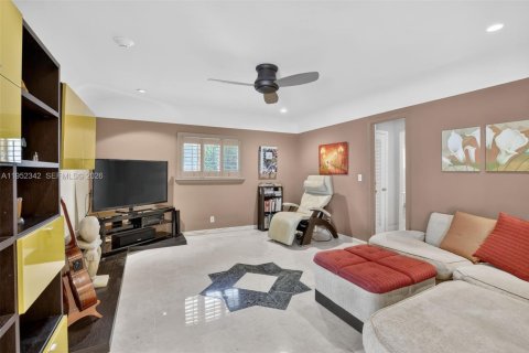 Купить виллу или дом в Плантация, Флорида 5 спален, 299.42м2, № 2009912 - фото 27