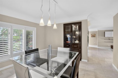 Купить виллу или дом в Плантация, Флорида 5 спален, 299.42м2, № 2009912 - фото 17