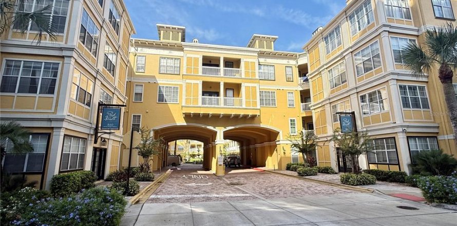 Condo à Orlando, Floride, 1 chambre  № 2384469