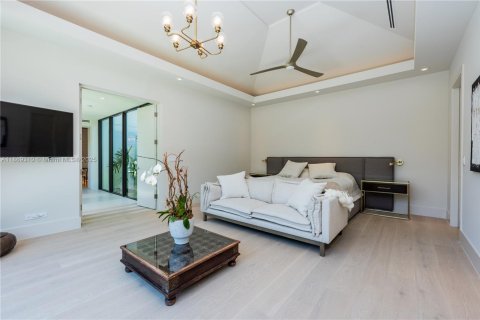 Villa ou maison à louer à Miami, Floride: 6 chambres, 416.39 m2 № 1979396 - photo 23