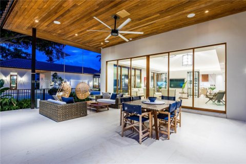 Villa ou maison à louer à Miami, Floride: 6 chambres, 416.39 m2 № 1979396 - photo 4