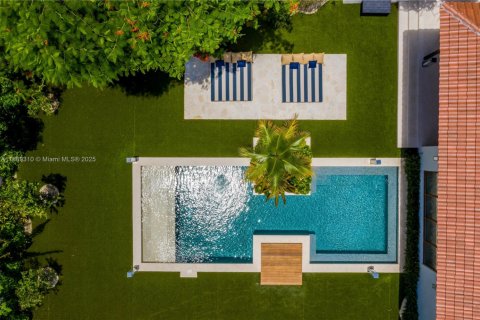 Villa ou maison à louer à Miami, Floride: 6 chambres, 416.39 m2 № 1979396 - photo 6