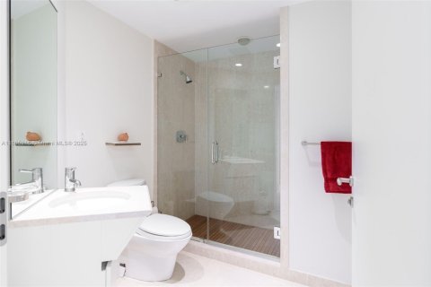 Condominio en venta en Miami, Florida, 3 dormitorios, 216.74 m2 № 1864230 - foto 17