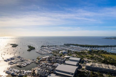 Condominio en venta en Miami, Florida, 3 dormitorios, 216.74 m2 № 1864230 - foto 24
