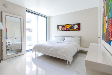 Condominio en venta en Miami, Florida, 3 dormitorios, 216.74 m2 № 1864230 - foto 13