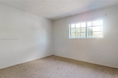 Townhouse in Miami, Florida 3 bedrooms, 170.38 sq.m. № 1951590 - photo 22