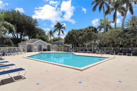 Townhouse in Miami, Florida 3 bedrooms, 170.38 sq.m. № 1951590 - photo 29