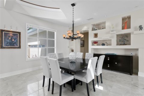 Villa ou maison à vendre à Saint Petersburg, Floride: 5 chambres, 447.23 m2 № 1775558 - photo 11