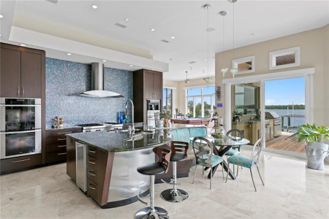 Villa ou maison à vendre à Saint Petersburg, Floride: 5 chambres, 447.23 m2 № 1775558 - photo 22
