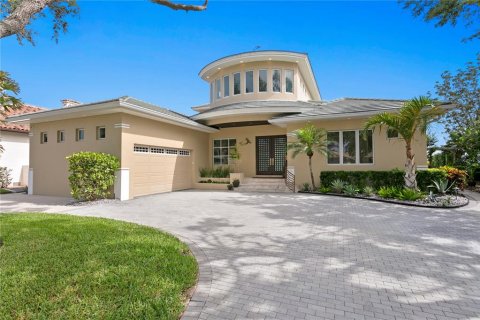 Villa ou maison à vendre à Saint Petersburg, Floride: 5 chambres, 447.23 m2 № 1775558 - photo 2
