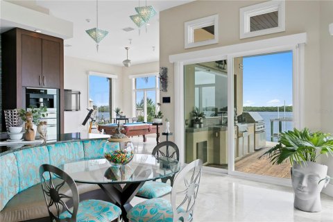 Villa ou maison à vendre à Saint Petersburg, Floride: 5 chambres, 447.23 m2 № 1775558 - photo 29