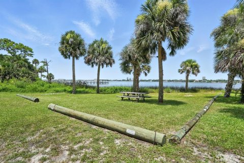 Casa en venta en Daytona Beach, Florida, 2 dormitorios, 111.67 m2 № 1826886 - foto 6