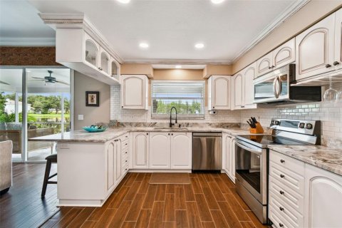 House in Tampa, Florida 3 bedrooms, 175.03 sq.m. № 1840249 - photo 22