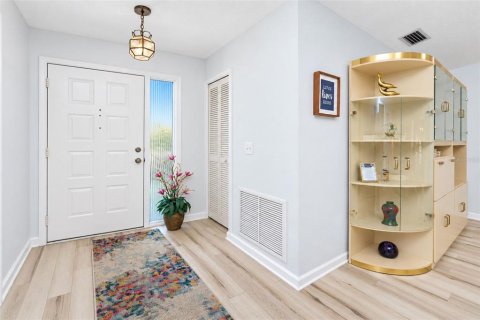 Condo in Englewood, Florida, 2 bedrooms  № 2383724 - photo 5