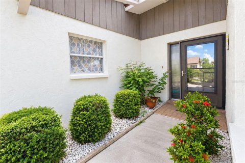 Condo in Englewood, Florida, 2 bedrooms  № 2383724 - photo 4