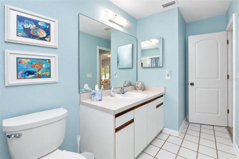 Condo in Englewood, Florida, 2 bedrooms  № 2383724 - photo 23