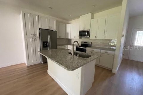 Apartamento en alquiler en Palm Coast, Florida, 3 dormitorios, 110.37 m2 № 1795559 - foto 5