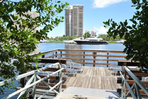 Copropriété à louer à Aventura, Floride: 1 chambre, 69.68 m2 № 1888966 - photo 11