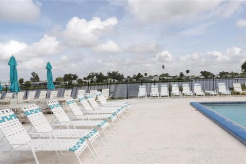 Terreno en venta en Englewood, Florida № 2210980 - foto 9