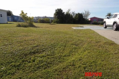 Terreno en Englewood, Florida № 2210980