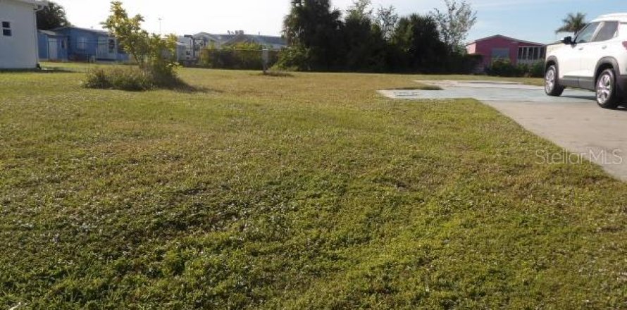 Terreno en Englewood, Florida № 2210980