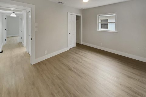 Casa en venta en Saint Petersburg, Florida, 3 dormitorios, 125.79 m2 № 1783444 - foto 24
