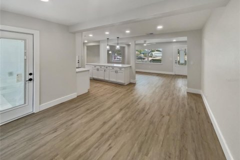 Casa en venta en Saint Petersburg, Florida, 3 dormitorios, 125.79 m2 № 1783444 - foto 20