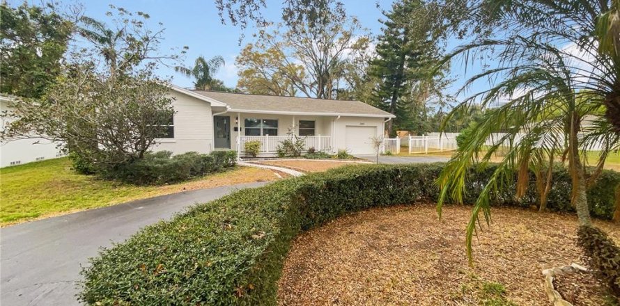 Casa en Saint Petersburg, Florida 3 dormitorios, 125.79 m2 № 1783444