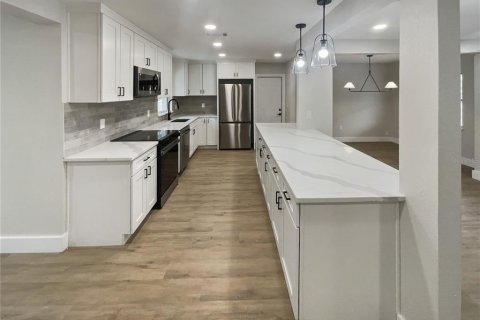 Casa en venta en Saint Petersburg, Florida, 3 dormitorios, 125.79 m2 № 1783444 - foto 18