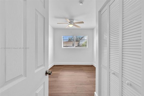 Купить виллу или дом в Майами-Бич, Флорида 4 спальни, 170.38м2, № 1972887 - фото 30