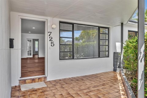 Купить виллу или дом в Майами-Бич, Флорида 4 спальни, 170.38м2, № 1972887 - фото 4