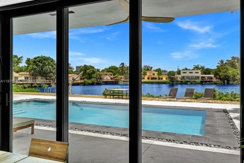 Villa ou maison à vendre à Miami, Floride: 5 chambres, 301.84 m2 № 2038504 - photo 23