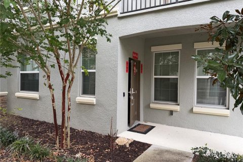 Townhouse in Davenport, Florida 5 bedrooms, 234.3 sq.m. № 2227557 - photo 9