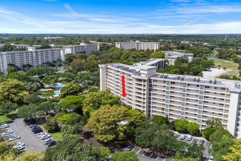 Condo in Pompano Beach, Florida, 2 bedrooms № 2247073 - photo 26