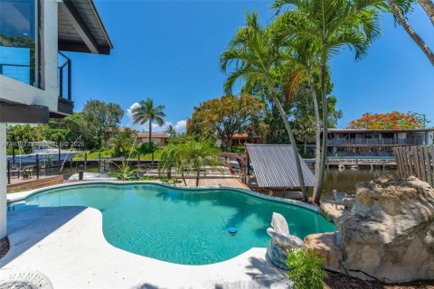 Casa en venta en Deerfield Beach, Florida, 5 dormitorios, 263.47 m2 № 1996498 - foto 3