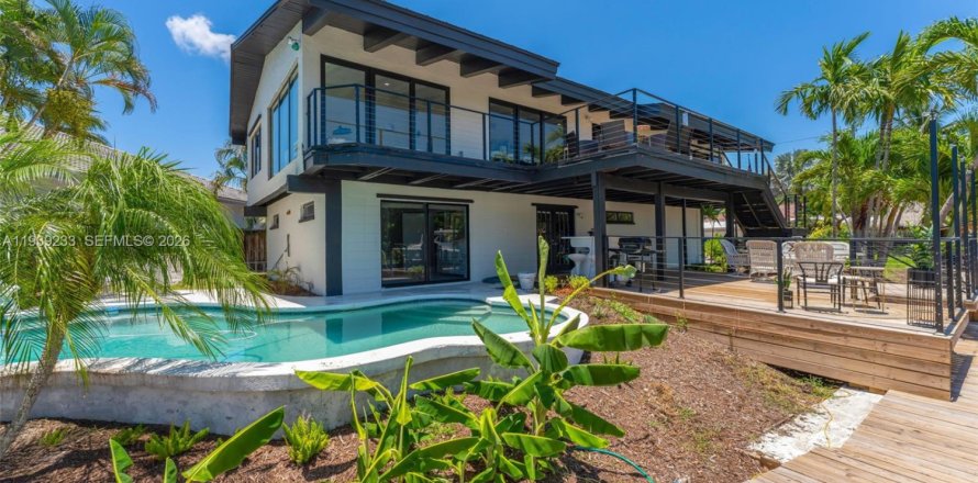 Casa en Deerfield Beach, Florida 5 dormitorios, 263.47 m2 № 1996498