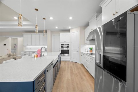 Casa en venta en Wesley Chapel, Florida, 5 dormitorios, 321.53 m2 № 1773147 - foto 10