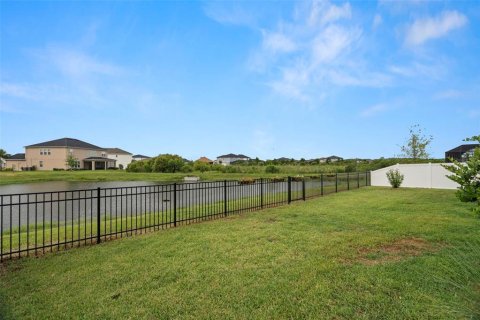 Casa en venta en Wesley Chapel, Florida, 5 dormitorios, 321.53 m2 № 1773147 - foto 3