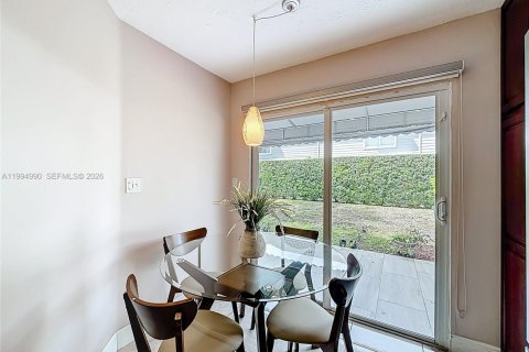 Touwnhouse à vendre à Boca Raton, Floride: 3 chambres, 173.54 m2 № 2063861 - photo 18