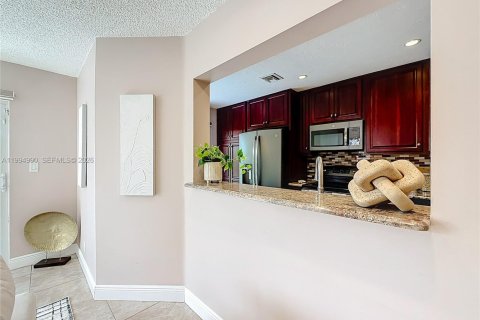 Touwnhouse à vendre à Boca Raton, Floride: 3 chambres, 173.54 m2 № 2063861 - photo 14