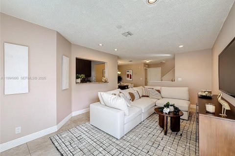 Touwnhouse à vendre à Boca Raton, Floride: 3 chambres, 173.54 m2 № 2063861 - photo 9