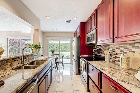 Touwnhouse à vendre à Boca Raton, Floride: 3 chambres, 173.54 m2 № 2063861 - photo 16