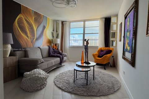 Apartamento en alquiler en Sunny Isles Beach, Florida, 2 dormitorios, 118.45 m2 № 1838687 - foto 15
