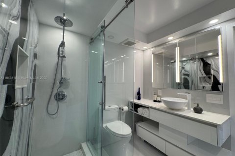 Apartamento en alquiler en Sunny Isles Beach, Florida, 2 dormitorios, 118.45 m2 № 1838687 - foto 18